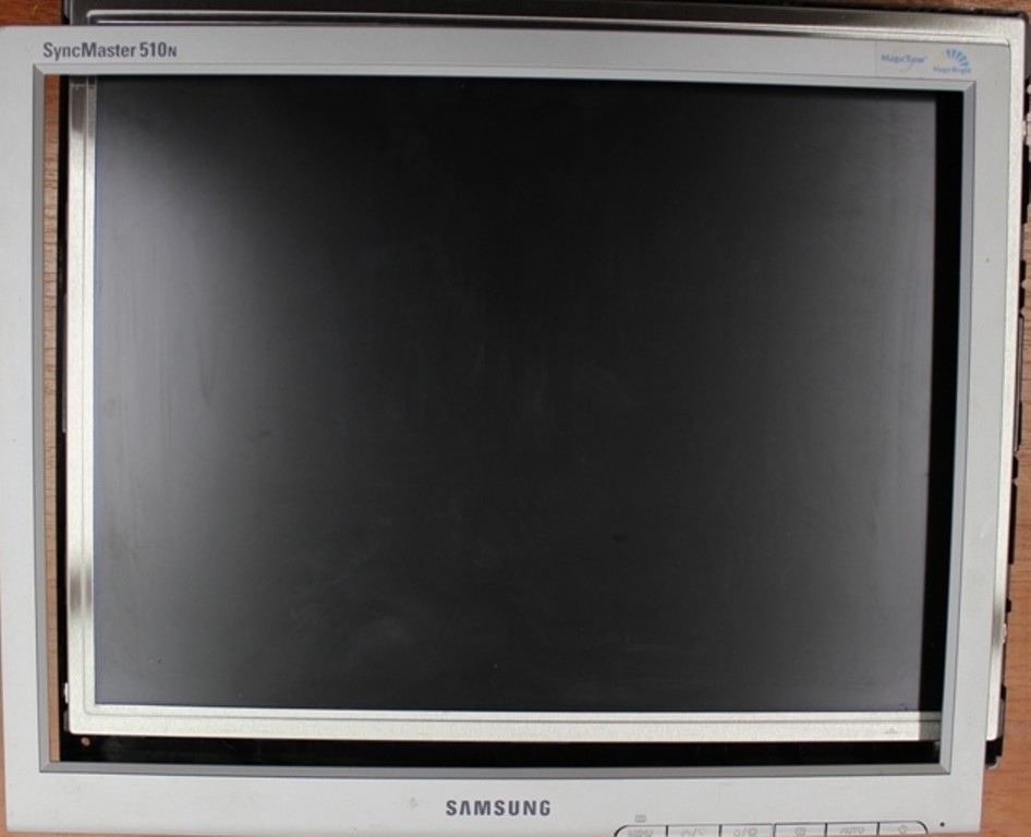 фото ремонт монитора Samsung